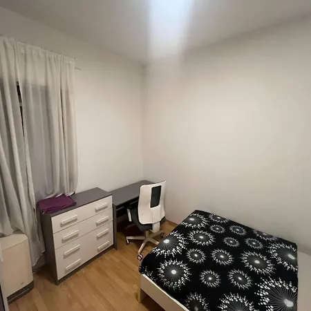 4 Bedroom Appartement *